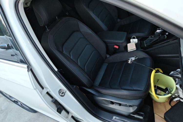 Used Volkswagen Tayron 2021 330TSI Two-Wheel Drive Luxury Smart Connectivity Version Right Front Seat