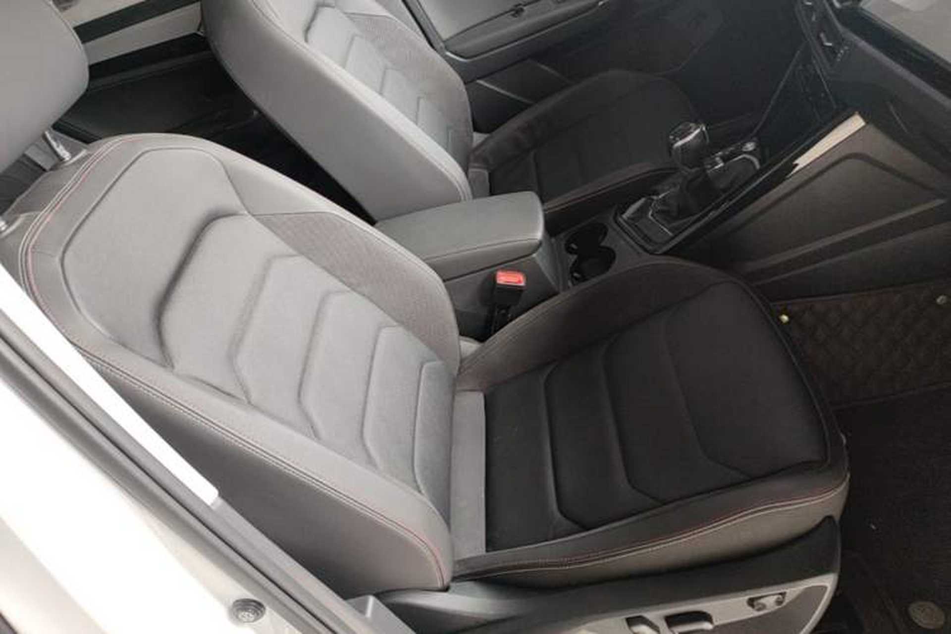 Used Volkswagen Tayron 2021 330TSI Two-Wheel-Drive 3rd Anniversary Limited Edition Right Front Seat