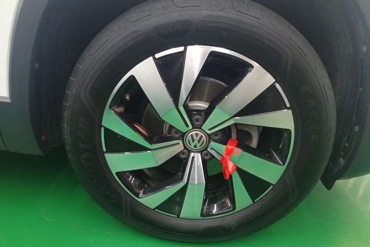 Used Volkswagen Tayron 2021 330TSI Two-Wheel Drive Luxury Connected Version Plus Right Front Wheel Hub