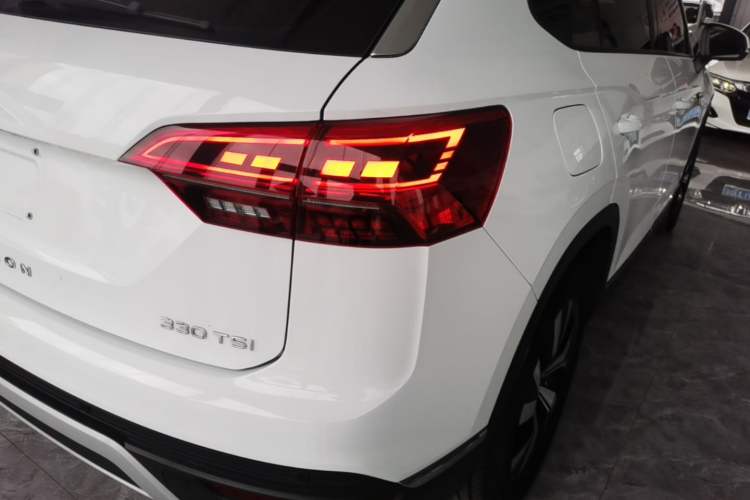 Used Volkswagen Tayron 2021 330TSI Two-Wheel Drive Luxury Smart Connectivity Version Right Rear Taillight