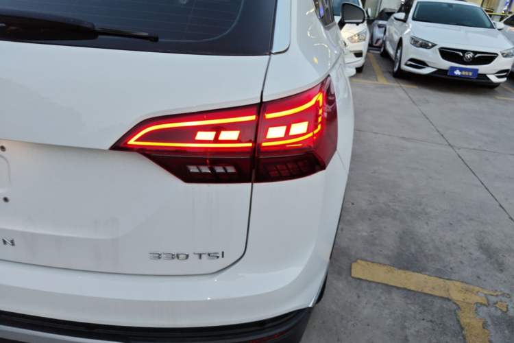 Used Volkswagen Tayron 2021 330TSI Two-Wheel Drive Luxury Smart Connectivity Version Right Rear Taillight