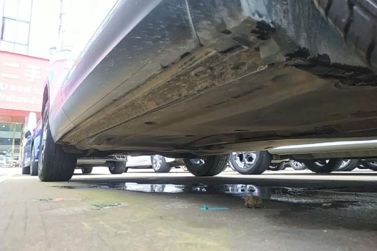 Used Volkswagen Tayron 2021 330TSI Two-Wheel Drive 30th Anniversary Edition Right Side Sill
