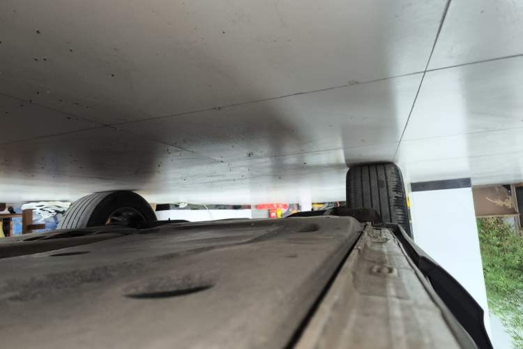 Used Volkswagen Tayron 2021 330TSI Two-Wheel Drive 30th Anniversary Edition Right Side Sill