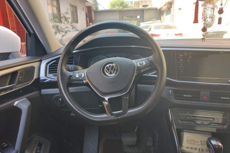 Used Volkswagen Tayron 2021 330TSI Two-Wheel Drive Luxury Smart Connectivity Version Steering Wheel
