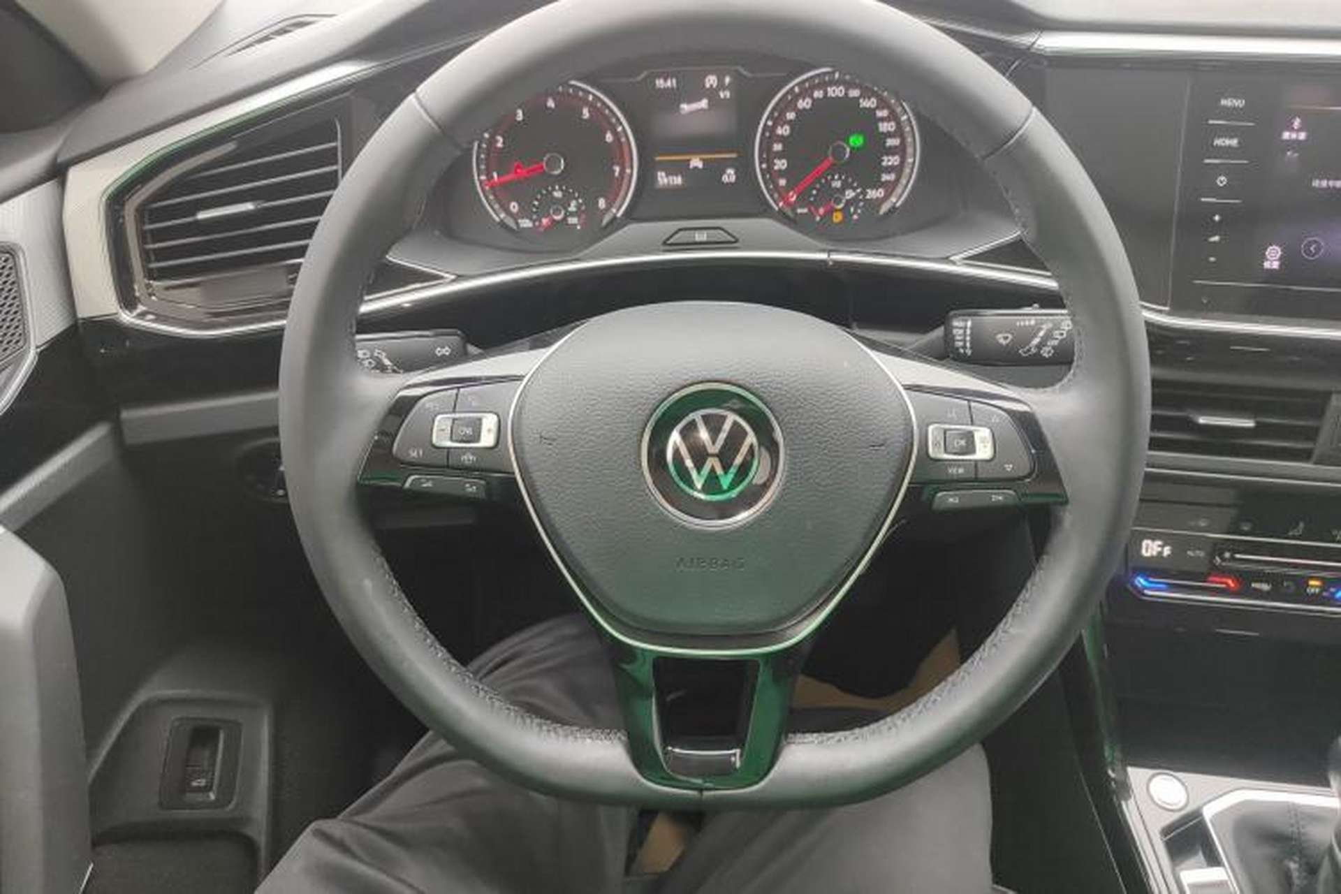 Used Volkswagen Tayron 2021 330TSI Two-Wheel Drive Luxury Smart Connectivity Version Steering Wheel