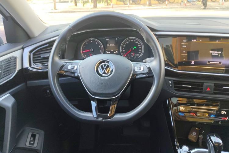 Used Volkswagen Tayron 2021 280TSI Two-Wheel Drive Luxury Smart Connectivity Version Steering Wheel
