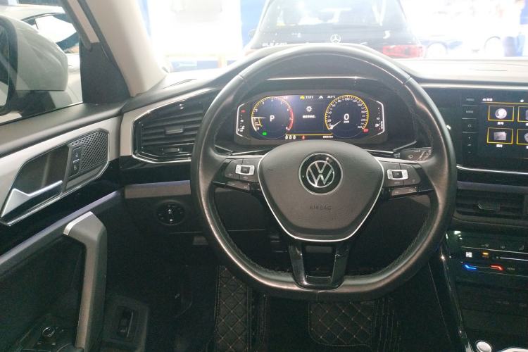 Used Volkswagen Tayron 2021 330TSI Two-Wheel-Drive 3rd Anniversary Limited Edition Steering Wheel