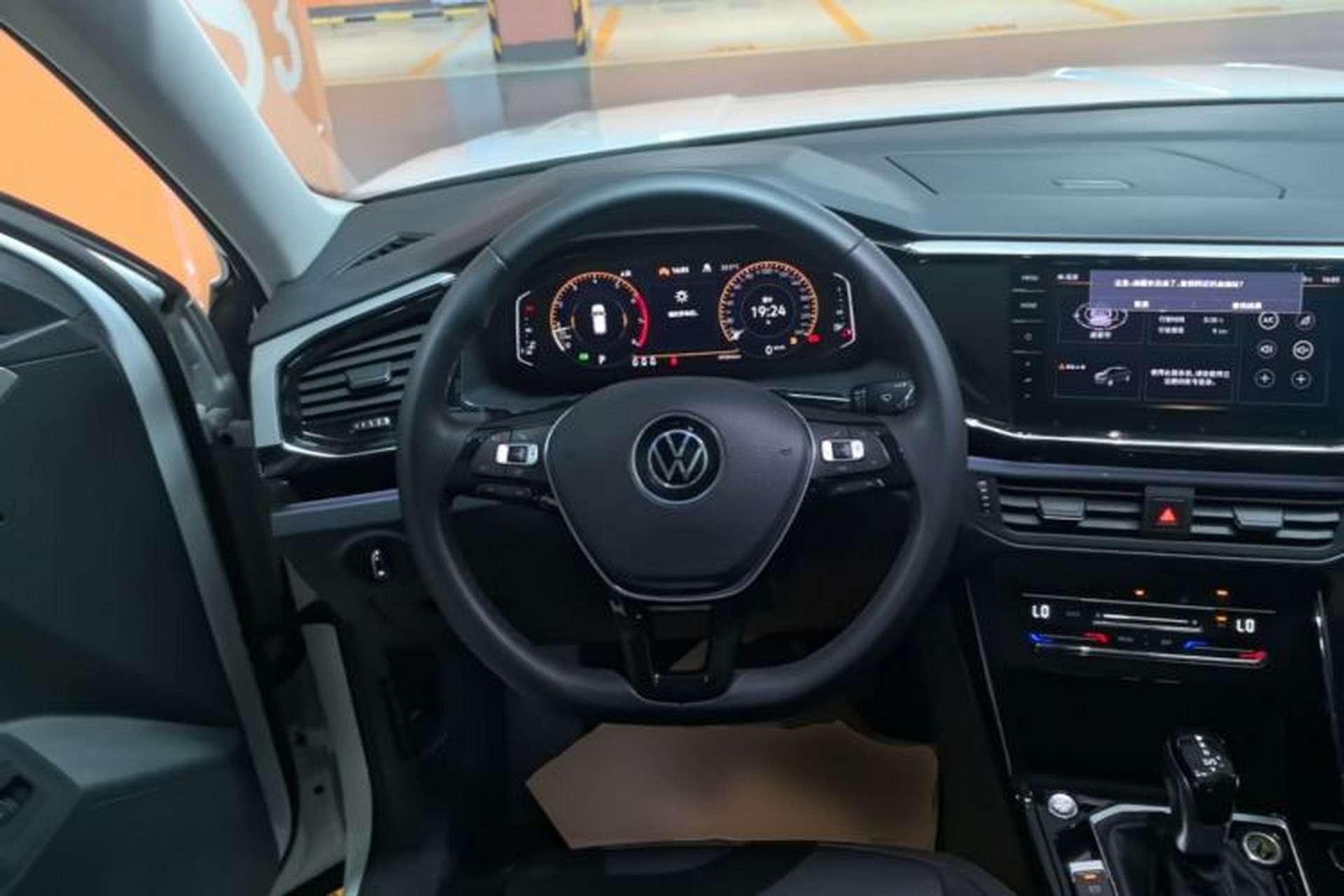 Used Volkswagen Tayron 2021 330TSI Two-Wheel-Drive 3rd Anniversary Limited Edition Steering Wheel
