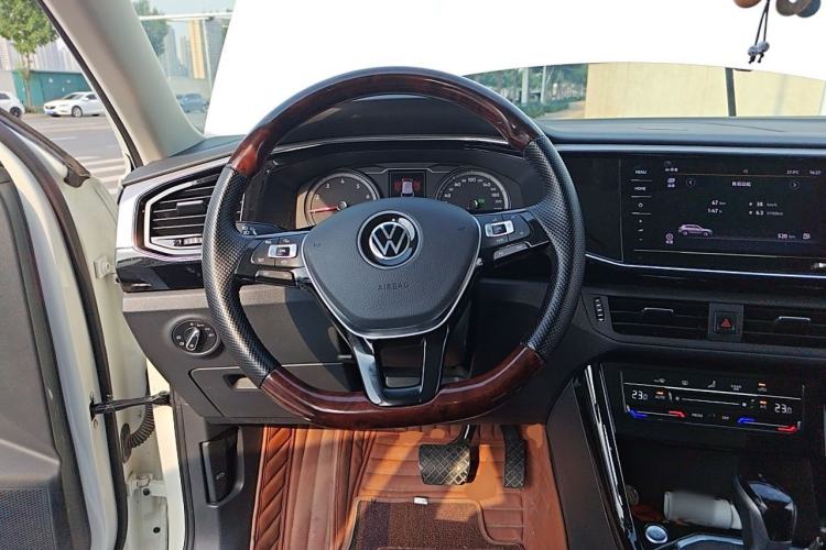 Used Volkswagen Tayron 2021 280TSI Two-Wheel Drive Luxury Smart Connectivity Version Steering Wheel