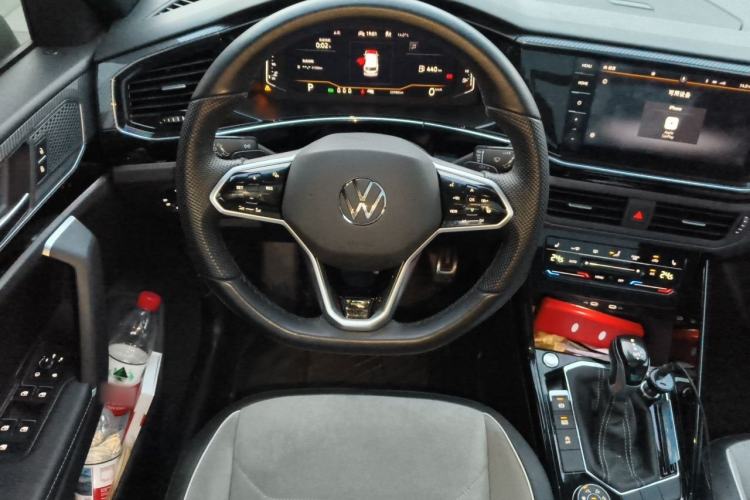 Used Volkswagen Tayron 2021 380TSI All-Wheel Drive R-Line Connected Version Steering Wheel