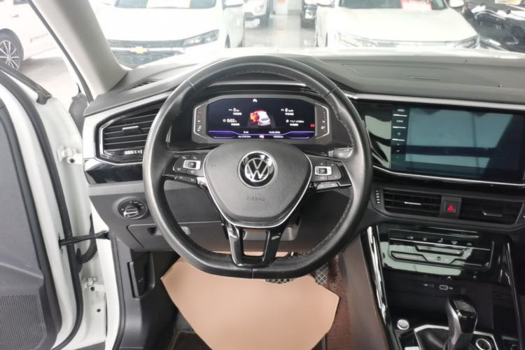 Used Volkswagen Tayron 2021 330TSI Two-Wheel Drive Luxury Smart Connectivity Version Steering Wheel