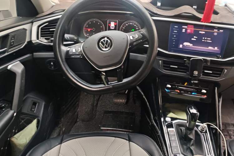 Used Volkswagen Tayron 2021 280TSI Two-Wheel Drive Luxury Smart Connectivity Version Steering Wheel