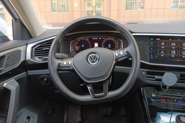 Used Volkswagen Tayron 2021 330TSI Two-Wheel-Drive 3rd Anniversary Limited Edition Steering Wheel