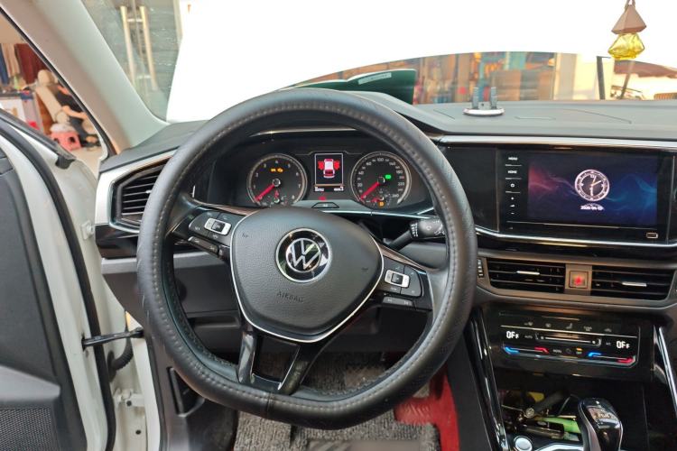 Used Volkswagen Tayron 2021 330TSI Two-Wheel Drive Luxury Smart Connectivity Version Steering Wheel