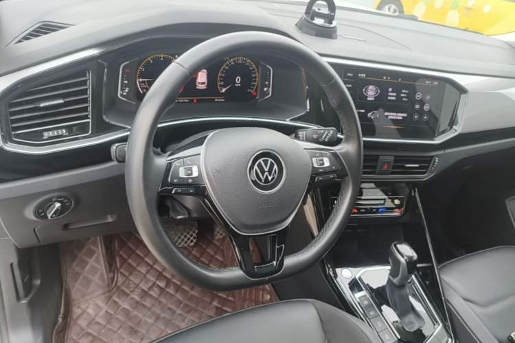 Used Volkswagen Tayron 2021 330TSI Two-Wheel-Drive 3rd Anniversary Limited Edition Steering Wheel