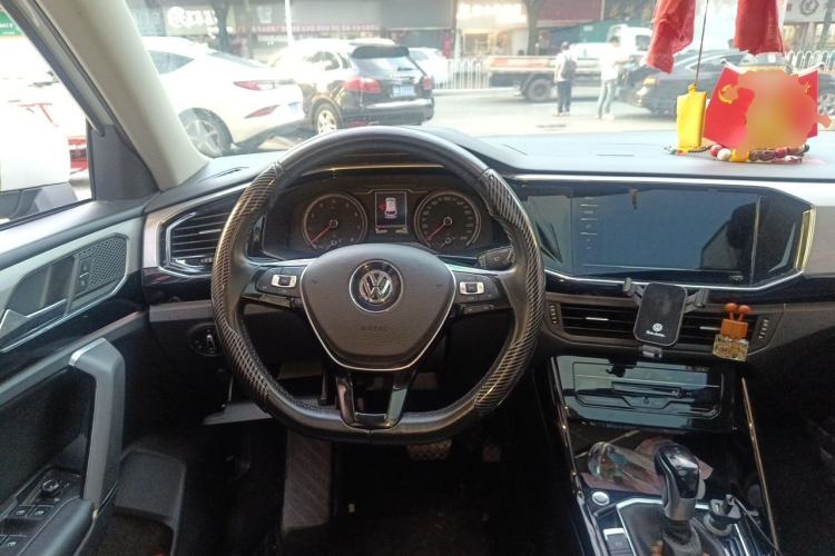 Used Volkswagen Tayron 2021 330TSI Two-Wheel Drive Luxury Connected Version Plus Steering Wheel