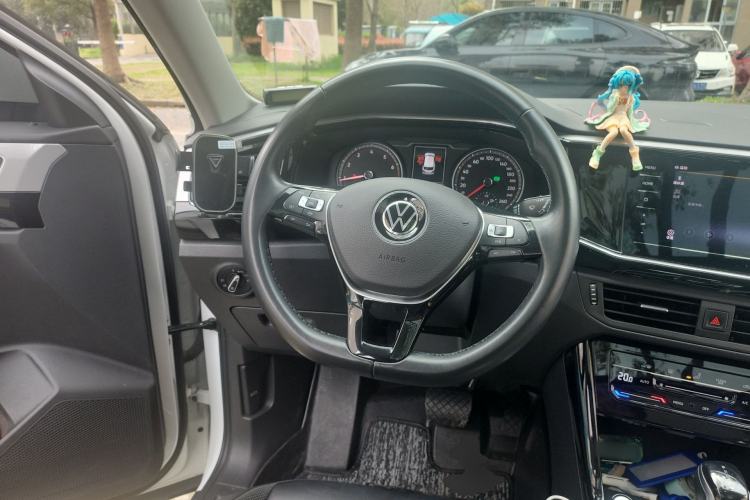 Used Volkswagen Tayron 2021 330TSI Two-Wheel Drive Luxury Smart Connectivity Version Steering Wheel