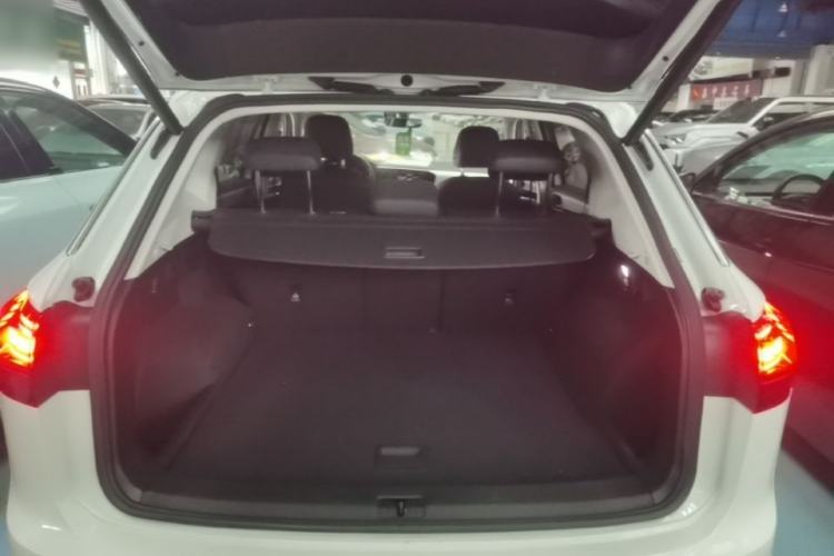 Used Volkswagen Tayron 2021 330TSI Two-Wheel Drive 30th Anniversary Edition Trunk