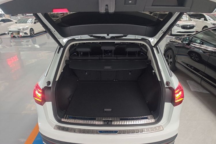 Used Volkswagen Tayron 2021 330TSI Two-Wheel Drive Luxury Smart Connectivity Version Trunk