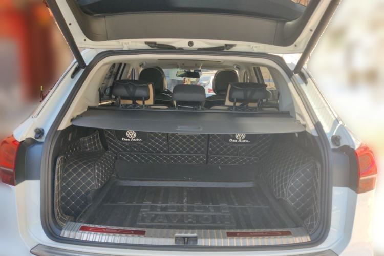 Used Volkswagen Tayron 2021 330TSI Two-Wheel Drive Luxury Smart Connectivity Version Trunk
