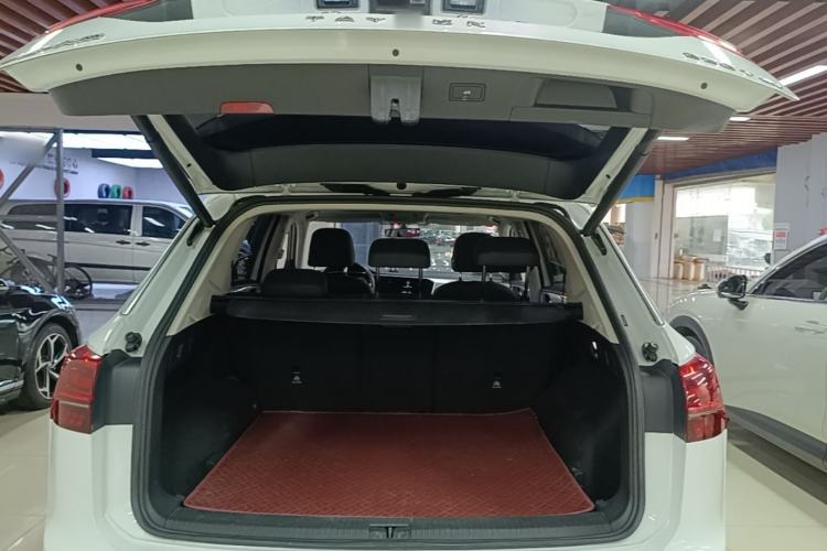 Used Volkswagen Tayron 2021 330TSI Two-Wheel Drive Luxury Smart Connectivity Version Trunk