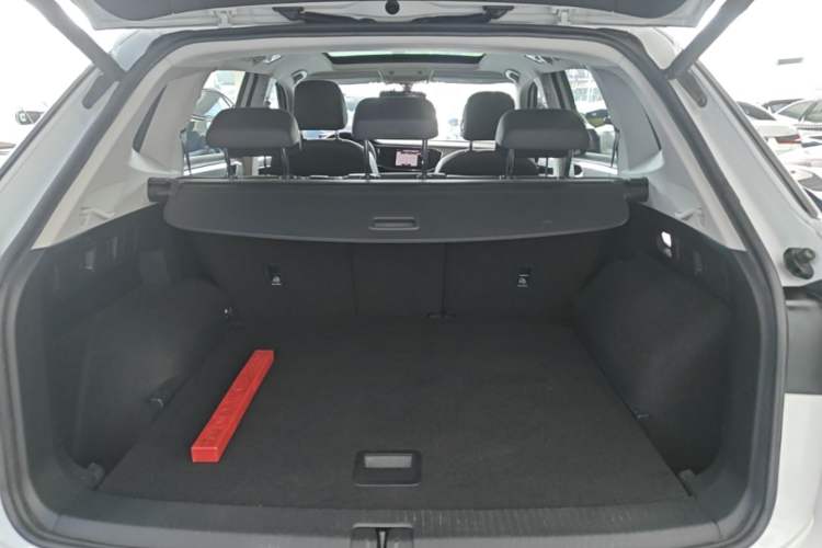 Used Volkswagen Tayron 2021 330TSI Two-Wheel Drive Luxury Smart Connectivity Version Trunk