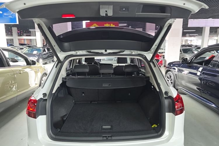 Used Volkswagen Tayron 2021 280TSI Two-Wheel Drive Luxury Smart Connectivity Version Trunk
