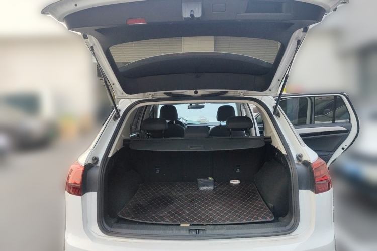 Used Volkswagen Tayron 2021 330TSI Two-Wheel Drive Luxury Smart Connectivity Version Trunk