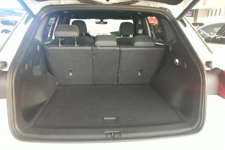 Used Volkswagen Tayron 2021 380TSI All-Wheel Drive R-Line Connected Version Trunk