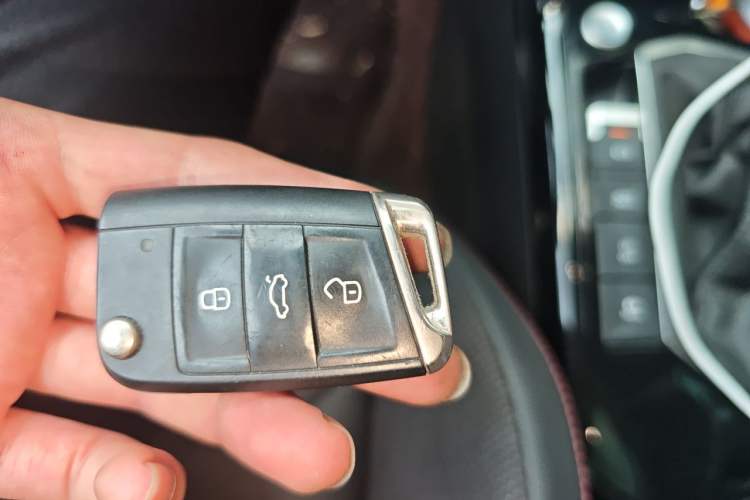 Used Volkswagen Tayron 2021 280TSI Two-Wheel Drive Luxury Smart Connectivity Version Vehicle Key
