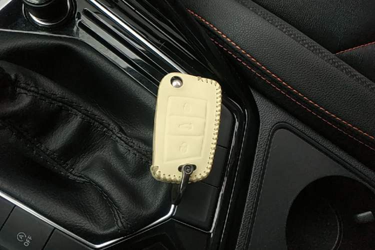 Used Volkswagen Tayron 2021 330TSI Two-Wheel Drive 30th Anniversary Edition Vehicle Key