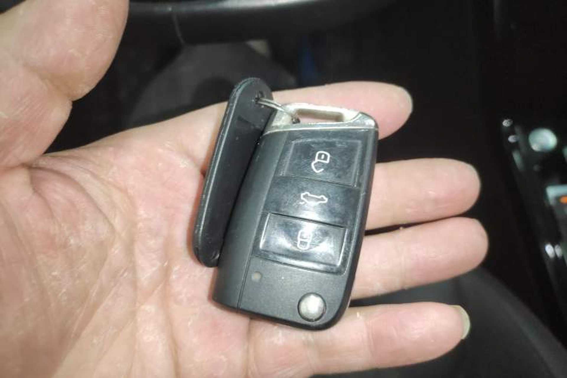 Used Volkswagen Tayron 2021 330TSI Two-Wheel Drive Luxury Smart Connectivity Version Vehicle Key