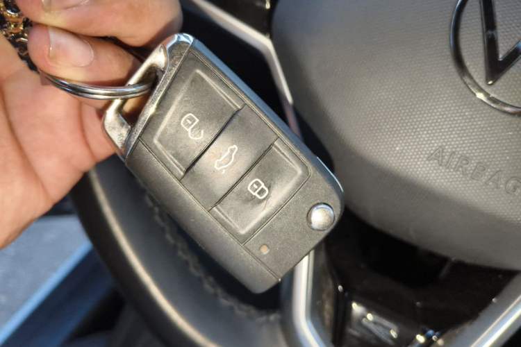 Used Volkswagen Tayron 2021 380TSI All-Wheel Drive R-Line Connected Version Vehicle Key
