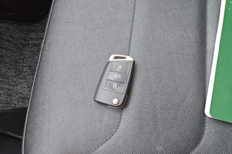 Used Volkswagen Tayron 2021 330TSI Two-Wheel Drive Luxury Smart Connectivity Version Vehicle Key