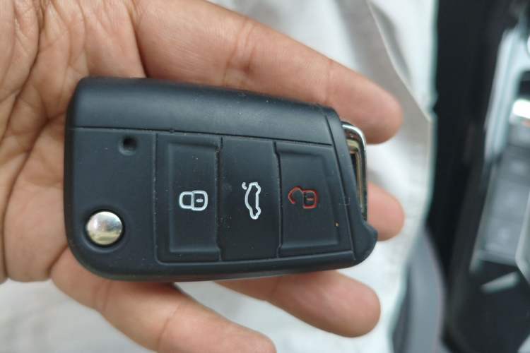 Used Volkswagen Tayron 2021 330TSI Two-Wheel Drive Luxury Connected Version Plus Vehicle Key