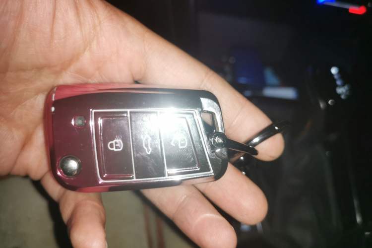 Used Volkswagen Tayron 2021 280TSI Two-Wheel Drive Luxury Smart Connectivity Version Vehicle Key