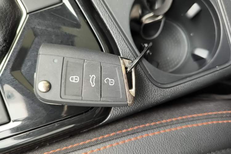 Used Volkswagen Tayron 2021 330TSI Two-Wheel Drive 30th Anniversary Edition Vehicle Key