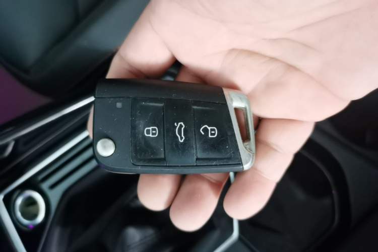 Used Volkswagen Tayron 2021 330TSI Two-Wheel Drive Luxury Smart Connectivity Version Vehicle Key