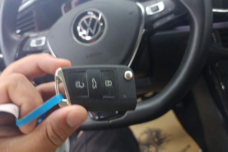 Used Volkswagen Tayron 2021 330TSI Two-Wheel Drive Luxury Connected Version Plus Vehicle Key
