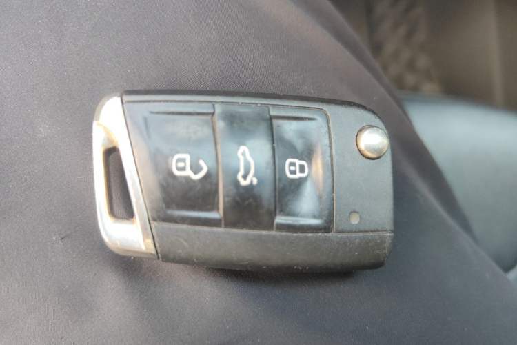 Used Volkswagen Tayron 2021 330TSI Two-Wheel Drive Luxury Smart Connectivity Version Vehicle Key