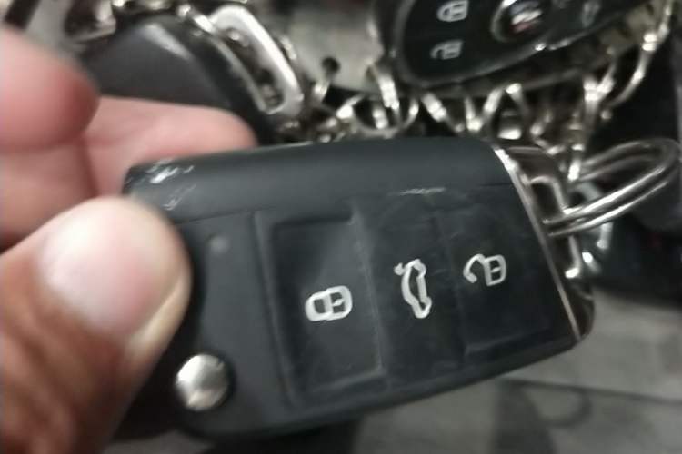 Used Volkswagen Tayron 2021 380TSI All-Wheel Drive R-Line Connected Version Vehicle Key