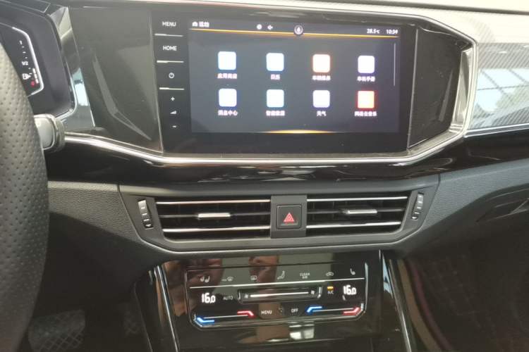 Used Volkswagen Tayron 2022 380TSI Four-Wheel Drive Luxury Connected Pro Version Audio And AC Panel