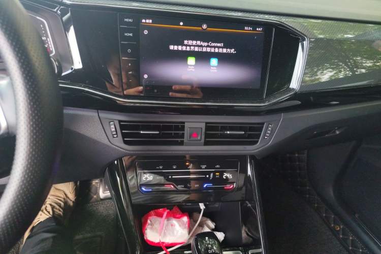 Used Volkswagen Tayron 2022 380TSI Four-Wheel Drive R-Line Connected Version Audio And AC Panel