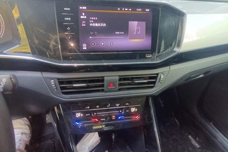 Used Volkswagen Tayron 2022 280TSI Two-Wheel Drive Luxury Smart Connectivity Version Audio And AC Panel