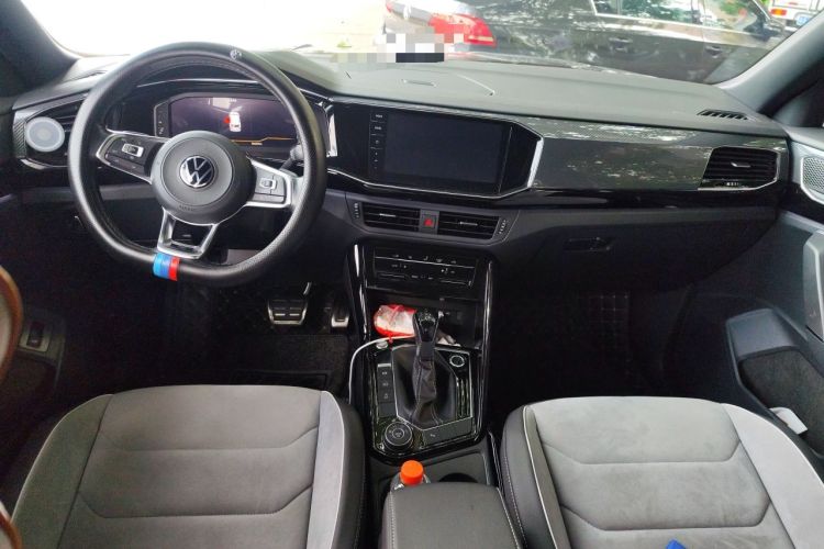 Used Volkswagen Tayron 2022 380TSI Four-Wheel Drive R-Line Connected Version Center Console