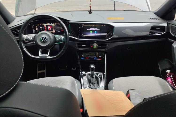 Used Volkswagen Tayron 2022 380TSI Four-Wheel Drive R-Line Connected Version Center Console