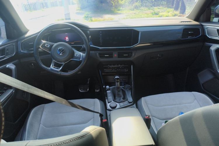 Used Volkswagen Tayron 2022 380TSI Four-Wheel Drive R-Line Connected Version Center Console