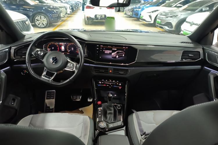 Used Volkswagen Tayron 2022 380TSI Four-Wheel Drive R-Line Connected Version Center Console
