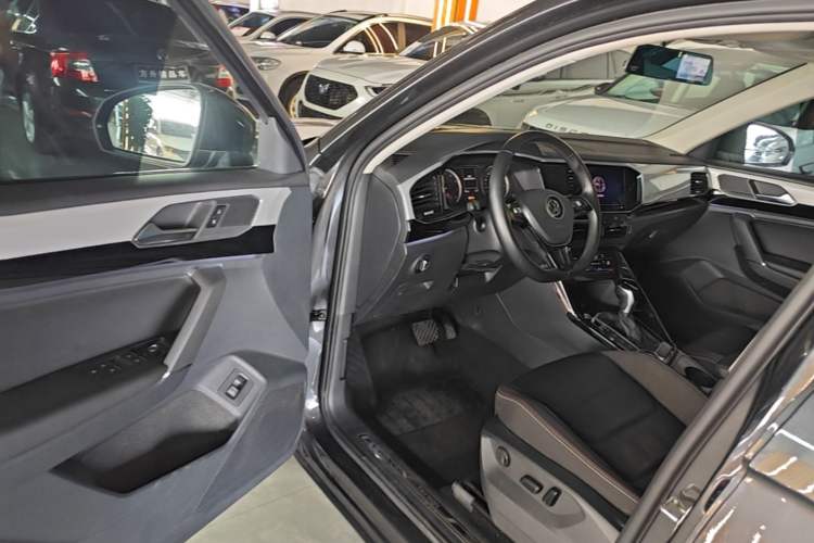 Used Volkswagen Tayron 2022 330TSI Two-Wheel Drive Luxury Smart Connectivity Version Driver Seat