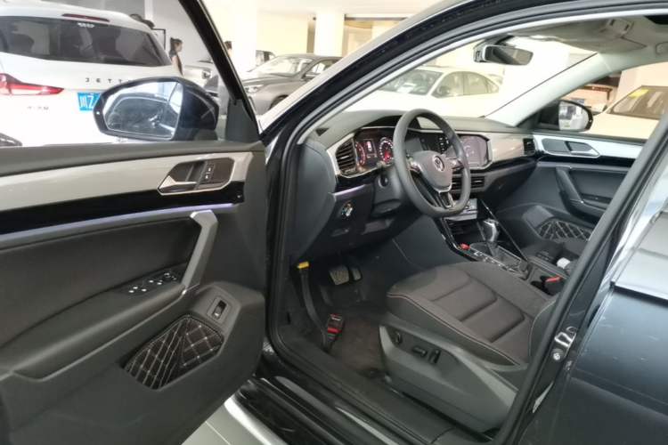Used Volkswagen Tayron 2022 330TSI Two-Wheel Drive Luxury Smart Connectivity Version Driver Seat